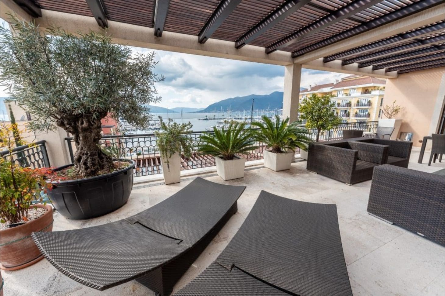 Montenegro Estates Karadağ (13) Porto Montenegro'da Lüks Penthouse – 258 m²'lik Eşsiz Rüya — Karadağ