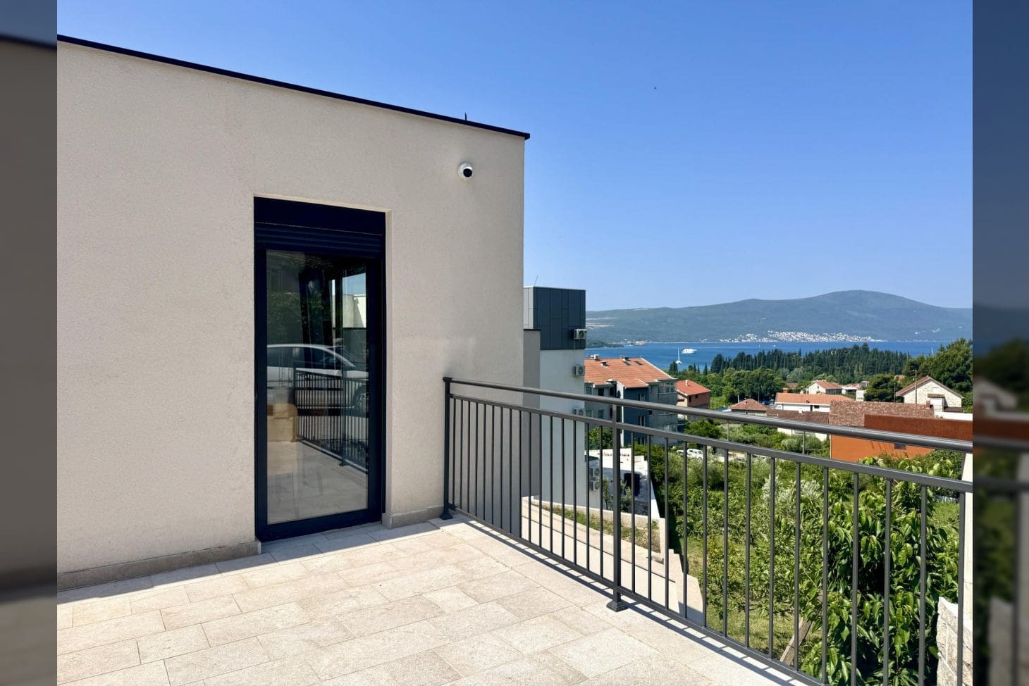 Montenegro Estates Montenegro (13) Duplex-Wohnung in Tivat zur Miete mit großen Terrassen — Montenegro