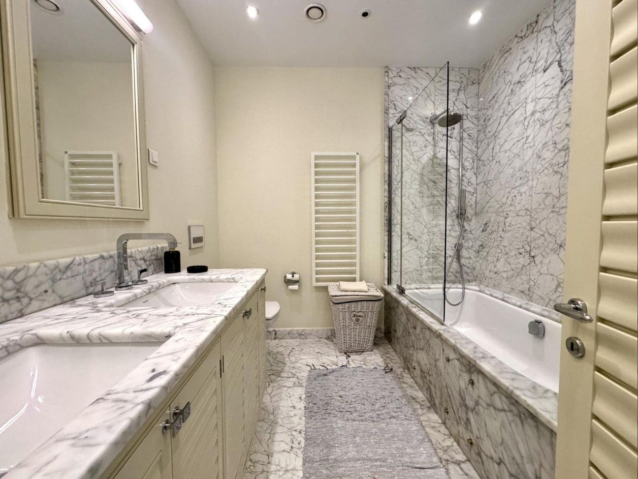 Montenegro Estates Montenegro (15) Luxus-Duplex Porto Montenegro – Erstklassiges Wohnen mit 3 Schlafzimmern — Montenegro