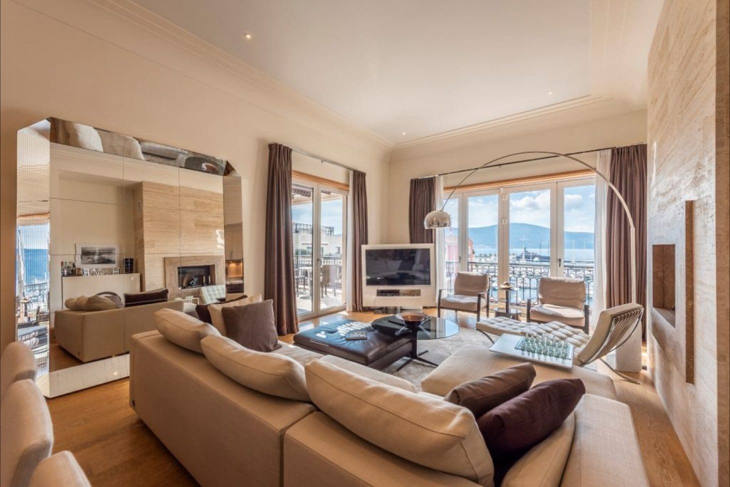 Montenegro Estates Karadağ (2) Porto Montenegro'da Lüks Penthouse – 258 m²'lik Eşsiz Rüya — Karadağ