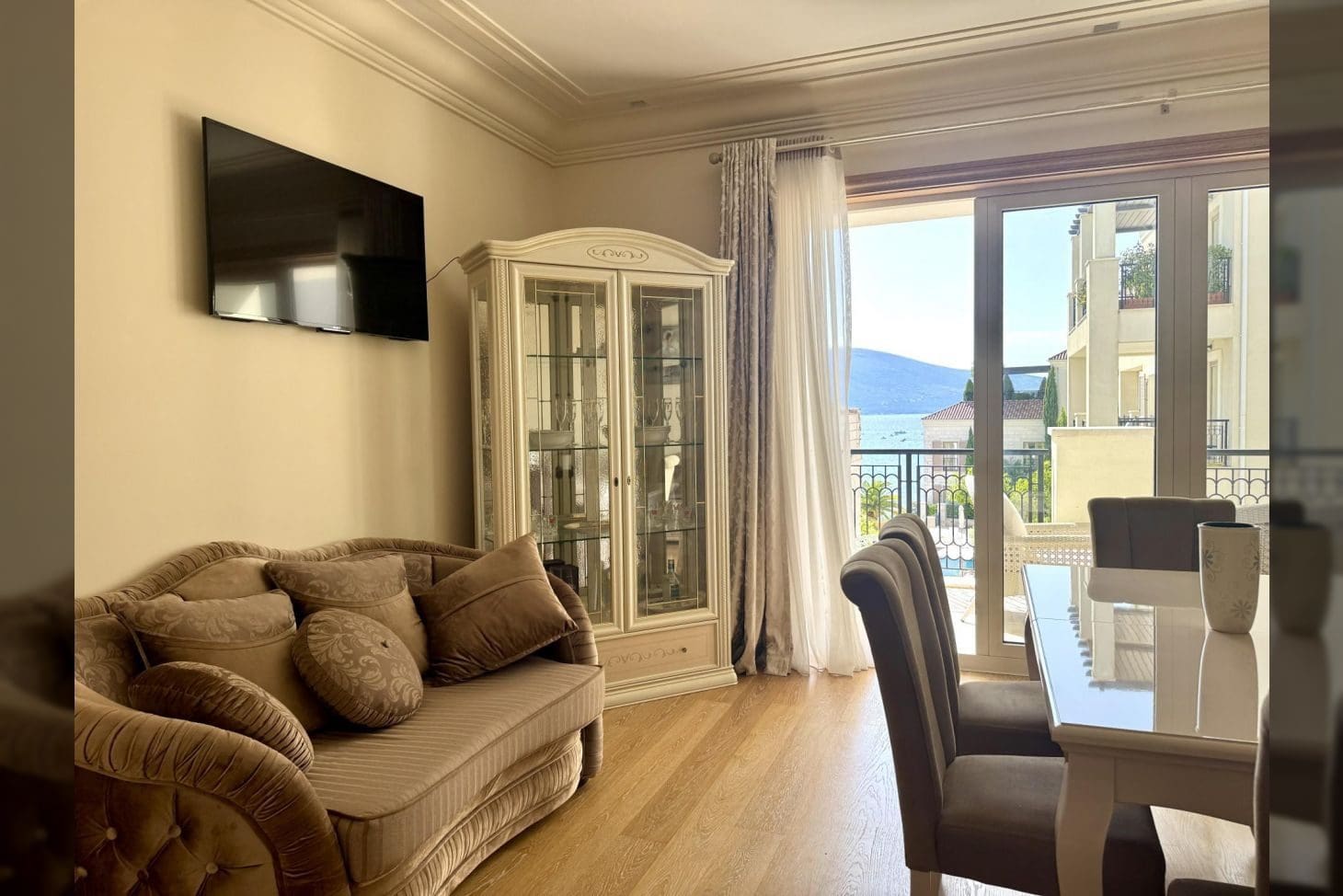 Montenegro Estates Crna Gora (5) Apartman sa pogledom na more Porto Montenegro – Luksuzni dom sa 2 spavaće sobe — Crna Gora