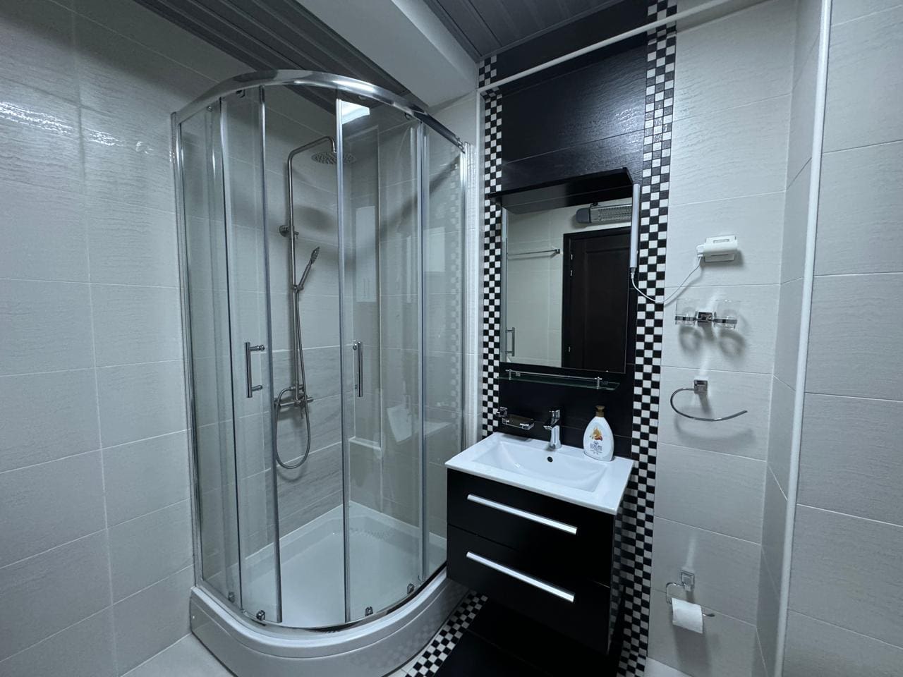 Montenegro Estates Czarnogóra (17) Apartament penthouse na sprzedaż w Budvie – doskonała lokalizacja — Czarnogóra