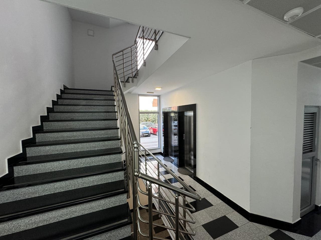Montenegro Estates Czarnogóra (23) Apartament penthouse na sprzedaż w Budvie – doskonała lokalizacja — Czarnogóra