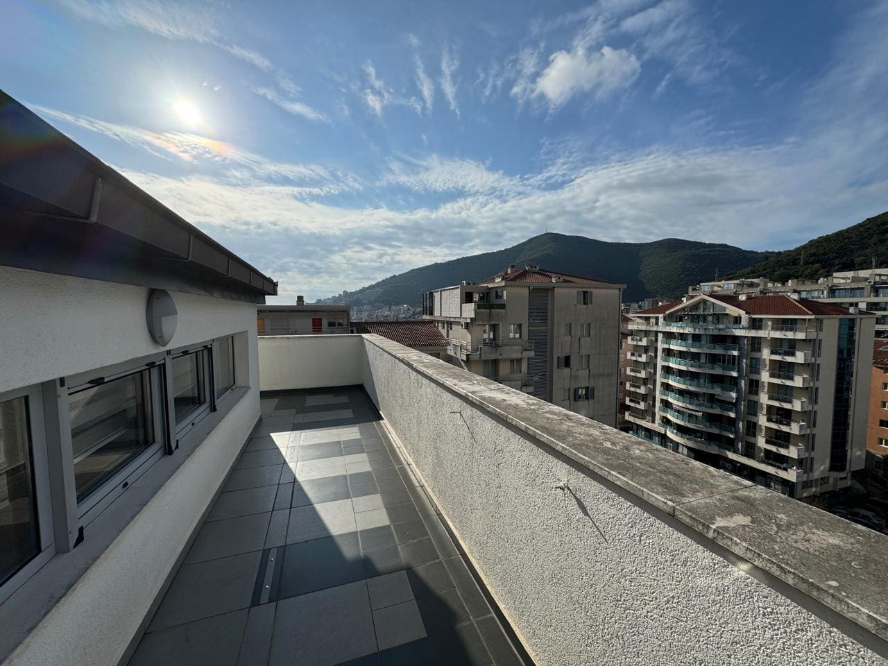 Montenegro Estates Czarnogóra (26) Apartament penthouse na sprzedaż w Budvie – doskonała lokalizacja — Czarnogóra