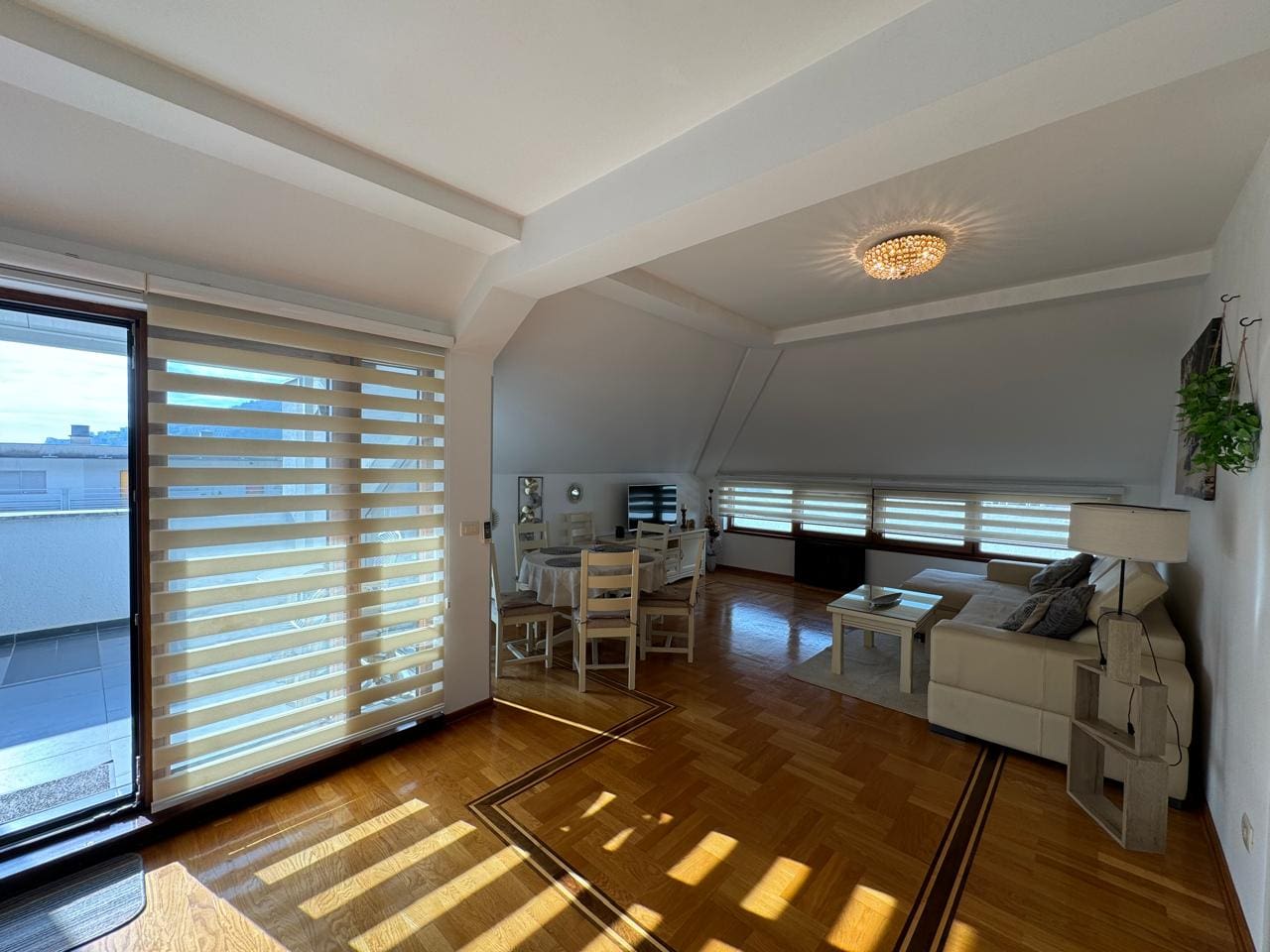 Montenegro Estates Czarnogóra (7) Apartament penthouse na sprzedaż w Budvie – doskonała lokalizacja — Czarnogóra