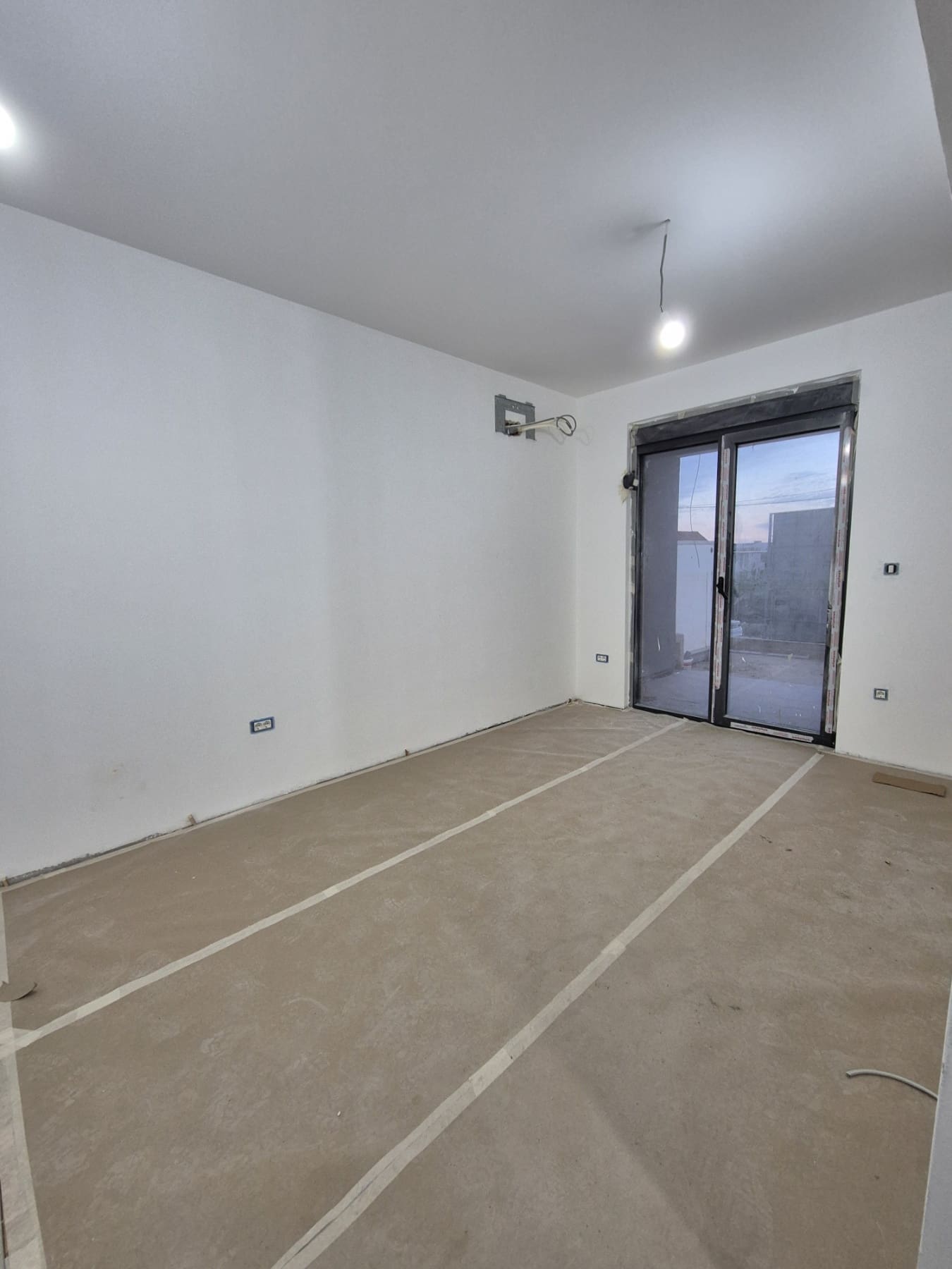 Apartment · Bar