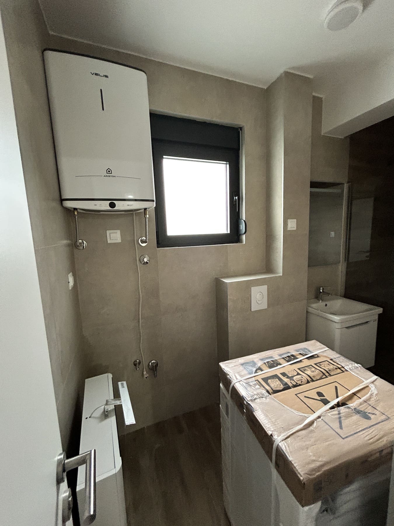 Šušanj-Bar'da-Satılık-Daire-23 Šušanj Bar'da Satılık Yeni 1+1 Daire | 40m² + 18m² Özel Dış Alan — Karadağ