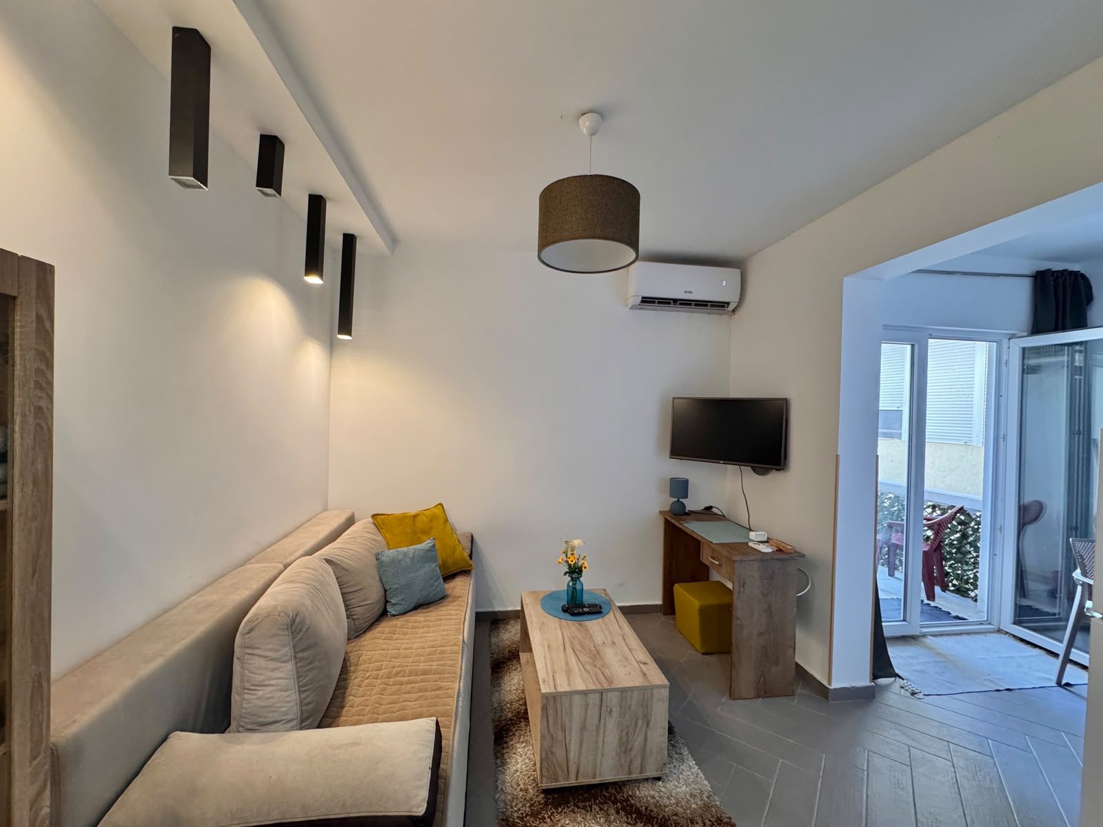 1-bedroom-apartment-for-sale-in-Babin-Do-Budva- (1) Mieszkanie 1-pokojowe na sprzedaż w Babin Do Budva