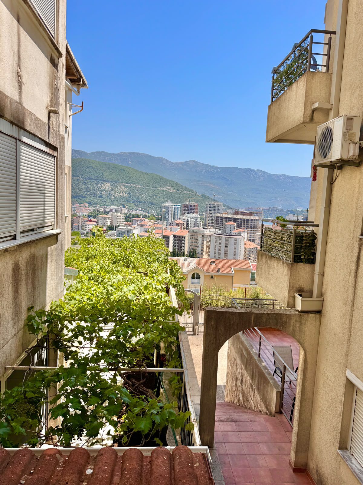 Mieszkanie 1-pokojowe na sprzedaż w Babin Do, Budva (11) Mieszkanie 1-pokojowe na sprzedaż w Babin Do, Budva — 35 m²