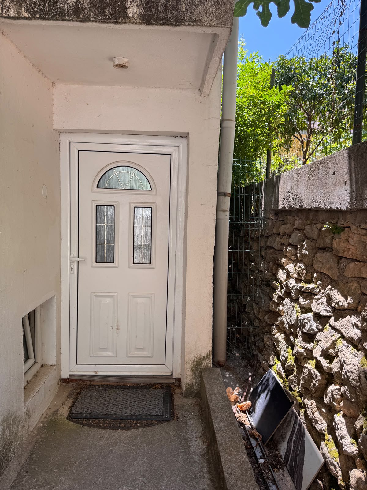Mieszkanie 1-pokojowe na sprzedaż w Babin Do, Budva (9) Mieszkanie 1-pokojowe na sprzedaż w Babin Do, Budva — 35 m²