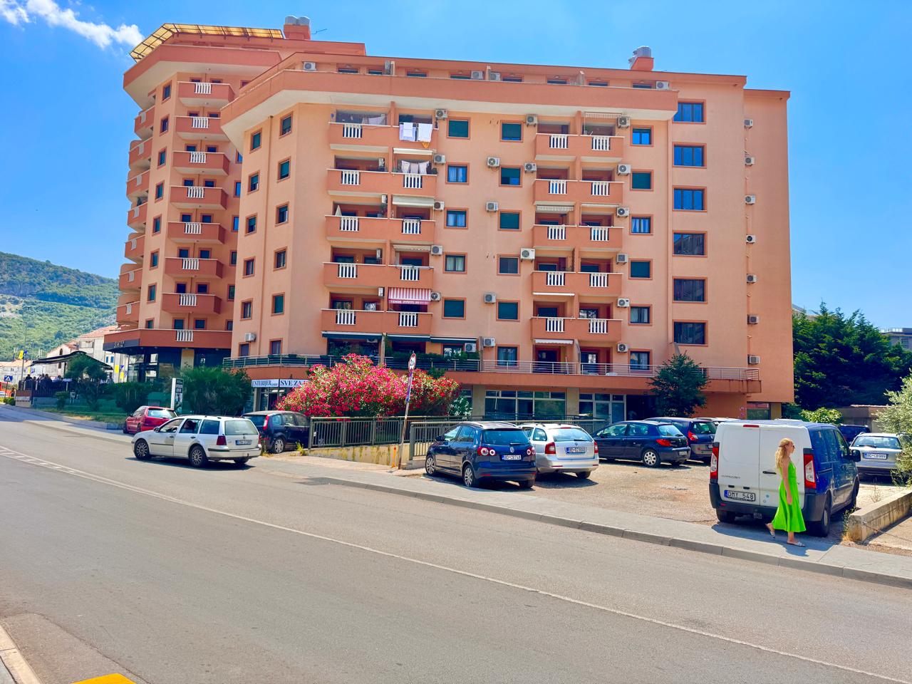1-Zimmer-Wohnung in Budva zu verkaufen (12) 1-Zimmer-Wohnung in Budva zu verkaufen — 61 m², in der Nähe der Mega Mall