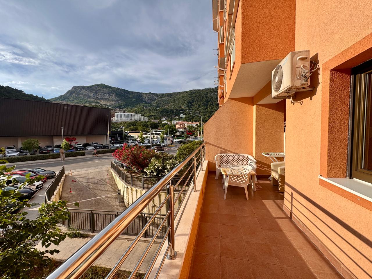 1-Zimmer-Wohnung in Budva zu verkaufen (18) 1-Zimmer-Wohnung in Budva zu verkaufen — 61 m², in der Nähe der Mega Mall