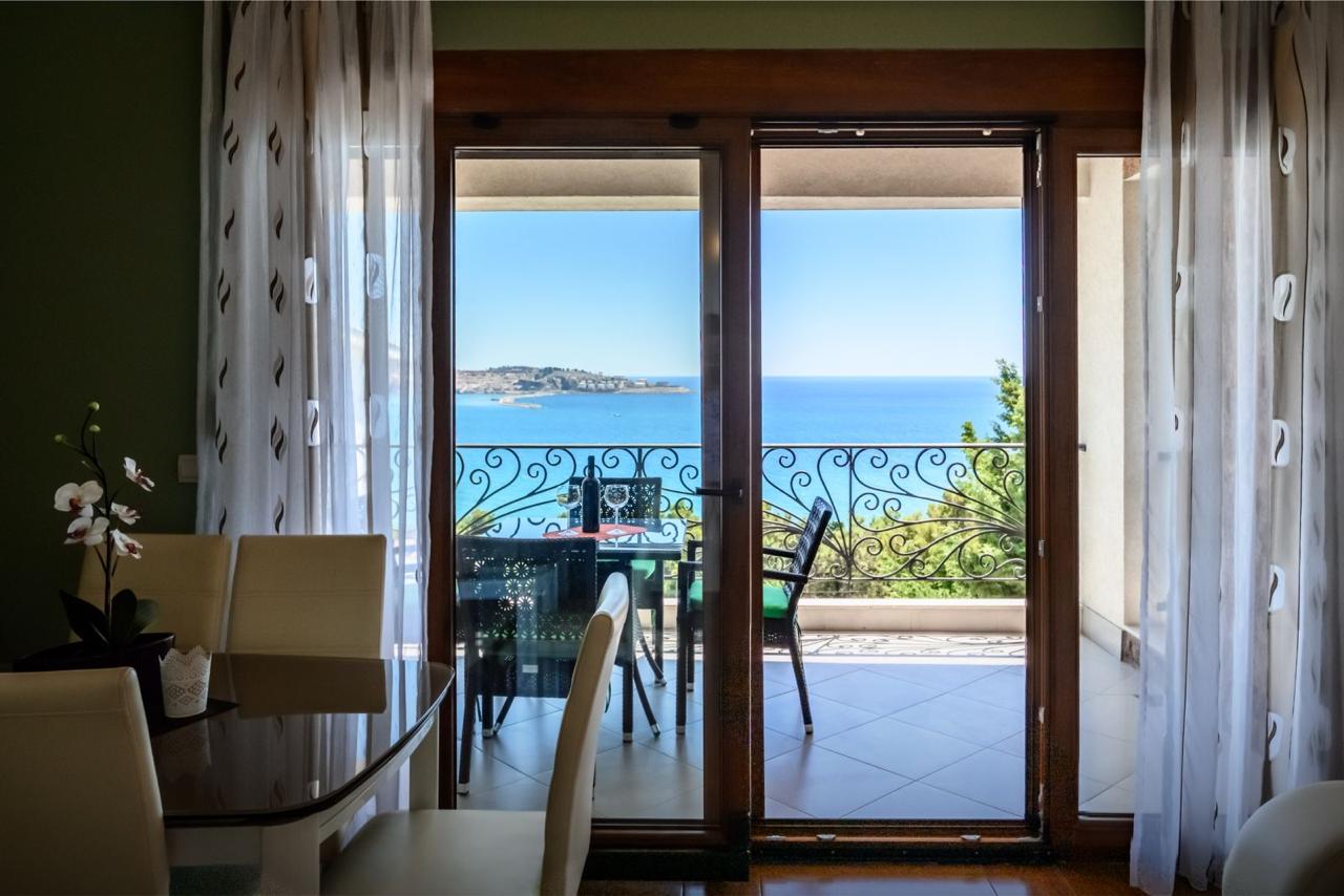 Sušanj-Bar'da satılık lüks villa (22) Sušanj, Bar'da Satılık Lüks Villa – 252 m²