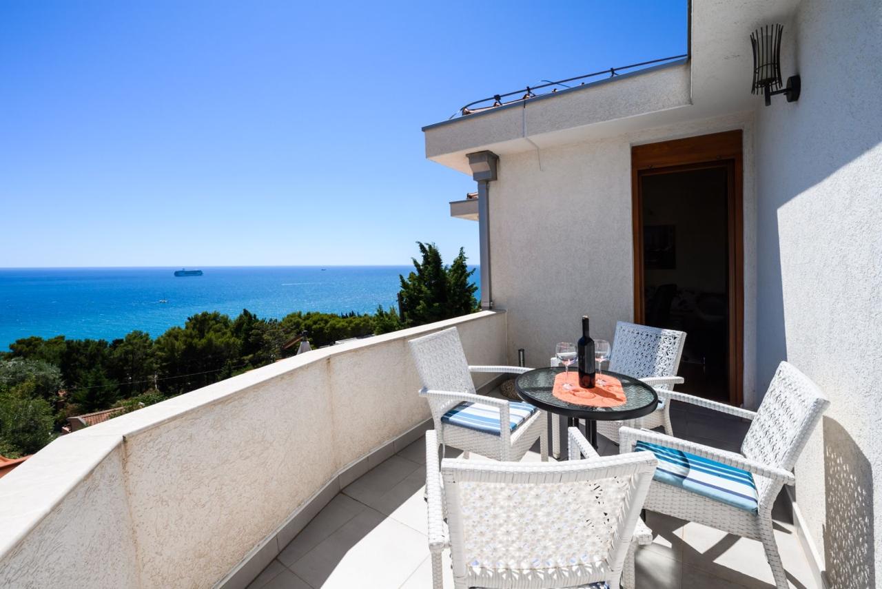 Sušanj-Bar'da satılık lüks villa (29) Sušanj, Bar'da Satılık Lüks Villa – 252 m²