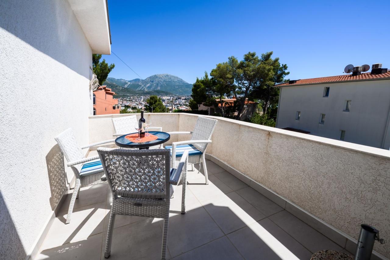 Sušanj-Bar'da satılık lüks villa (31) Sušanj, Bar'da Satılık Lüks Villa – 252 m²