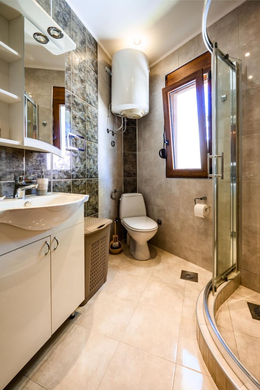 Sušanj-Bar'da satılık lüks villa (37) Sušanj, Bar'da Satılık Lüks Villa – 252 m²