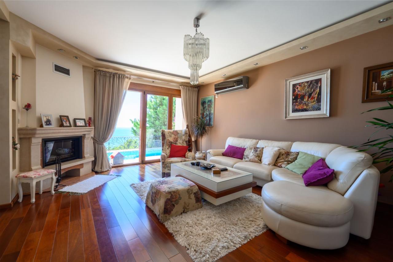 luxury-villa-for-sale-in-Sušanj-Bar- (7) Sušanj, Bar'da Satılık Lüks Villa – 252 m²
