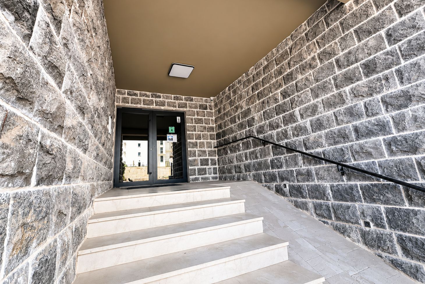 Huoneisto · Budva