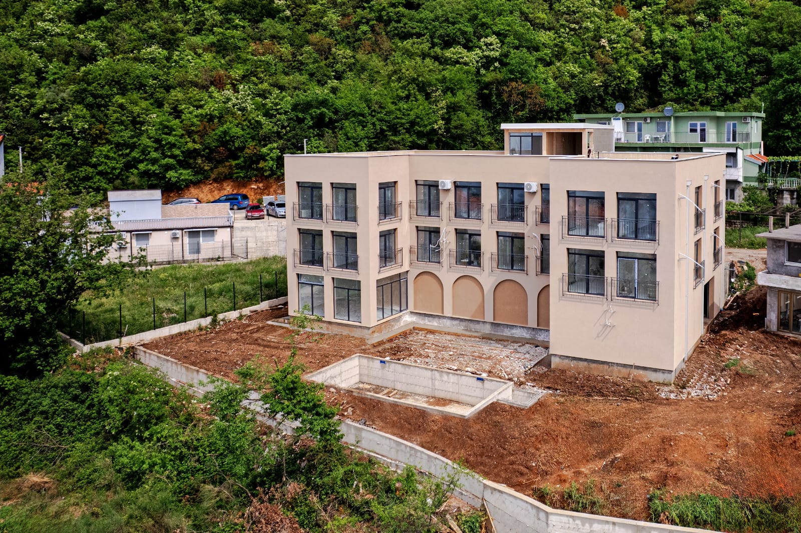 Mini-Hotel-in-Budva-zu-verkaufen- (15) Mini-Hotel in Budva zu verkaufen