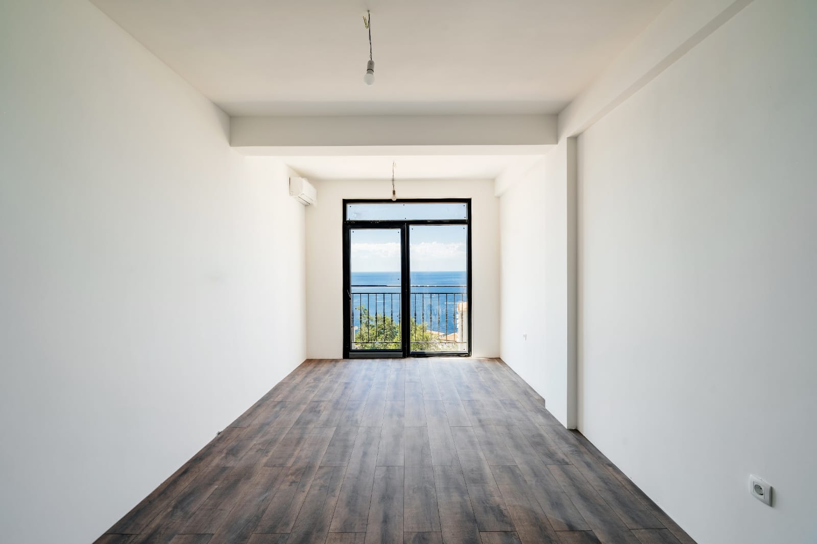 Mini-Hotel-in-Budva-zu-verkaufen- (4) Mini-Hotel in Budva zu verkaufen