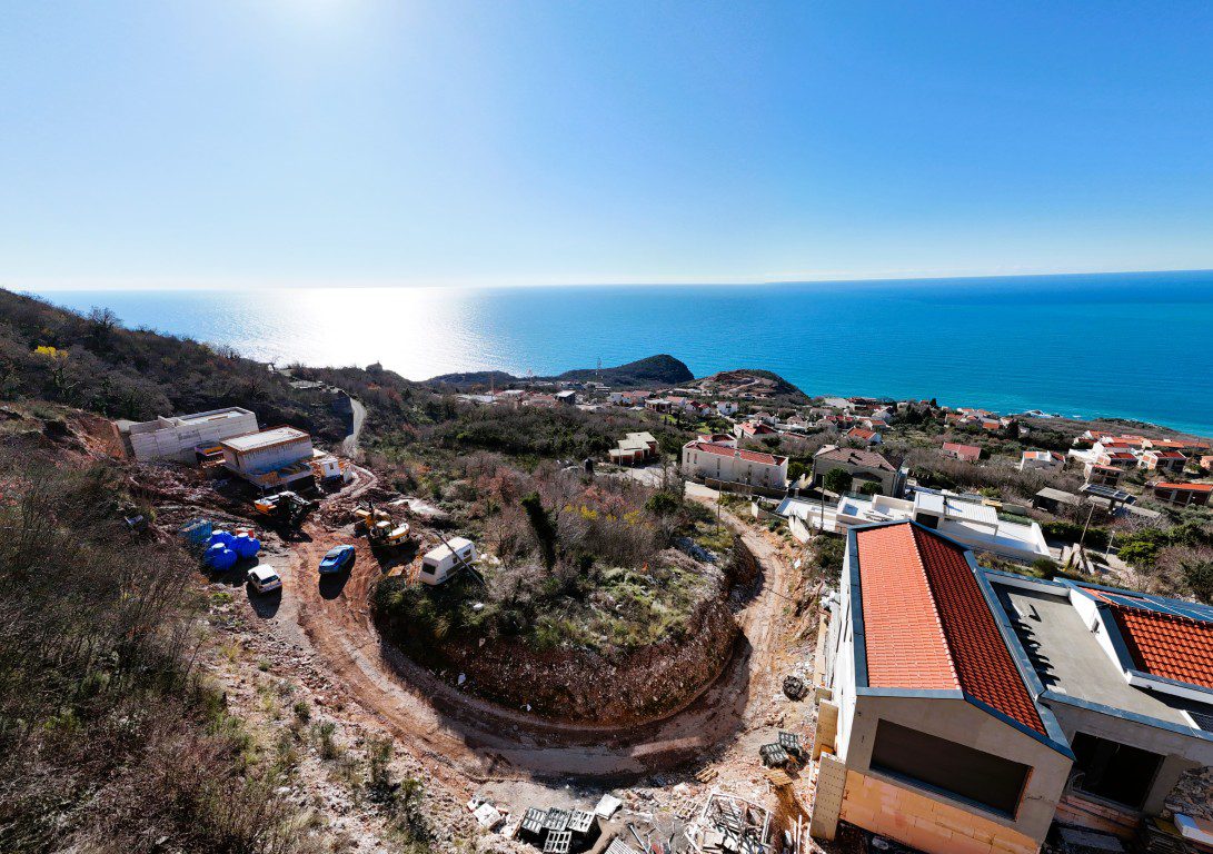 Standard Bauland zu verkaufen nahe Budva — 1.262 m² in Tudorovići