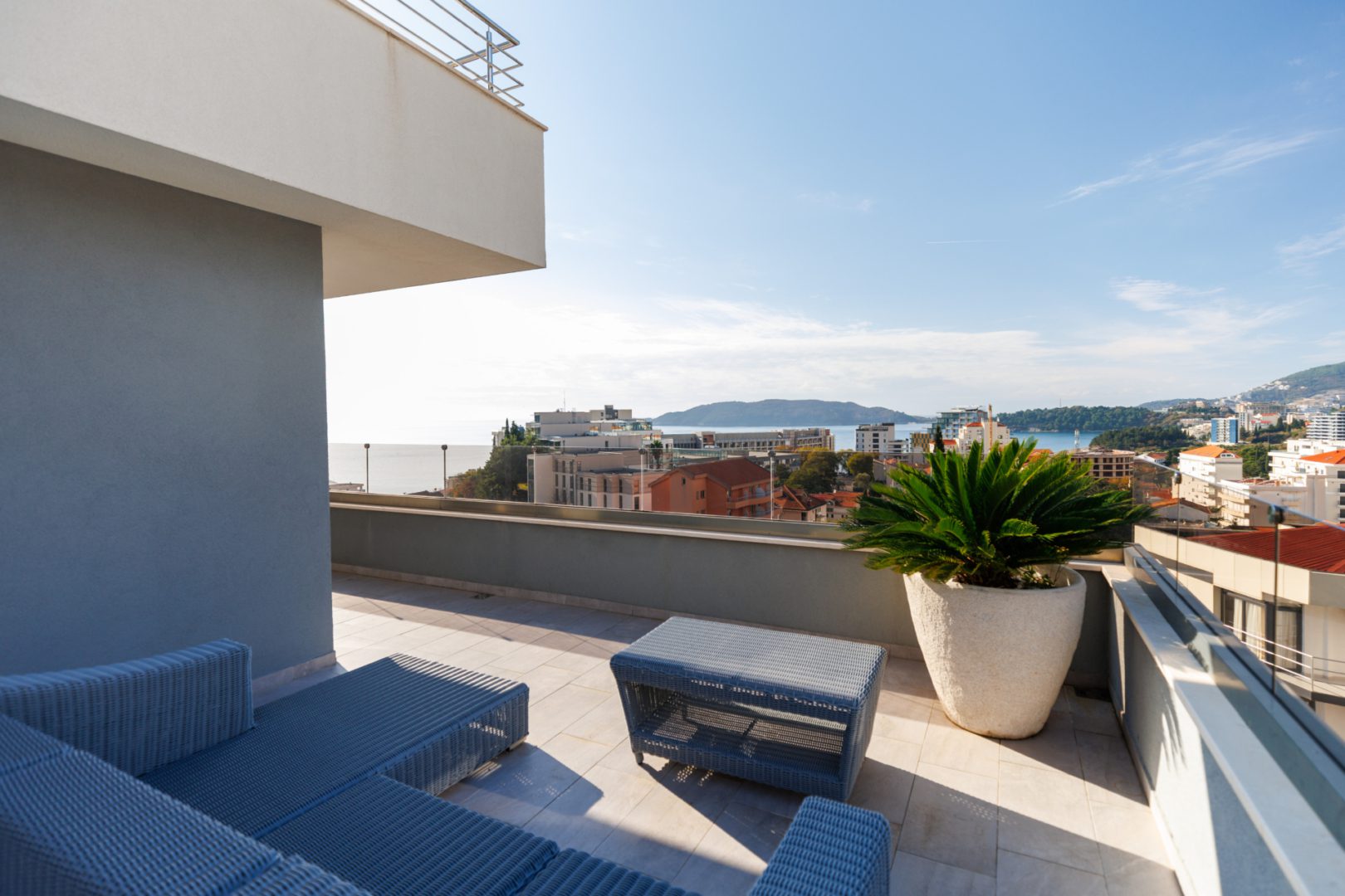 luksusowy-penthouse-na-sprzedaż-Bečići-Budva- (10) Luksusowy penthouse na sprzedaż w Bečići, Budva