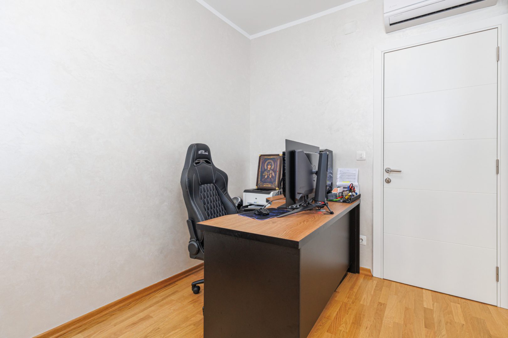 luksusowy-penthouse-na-sprzedaż-Bečići-Budva- (11) Luksusowy penthouse na sprzedaż w Bečići, Budva