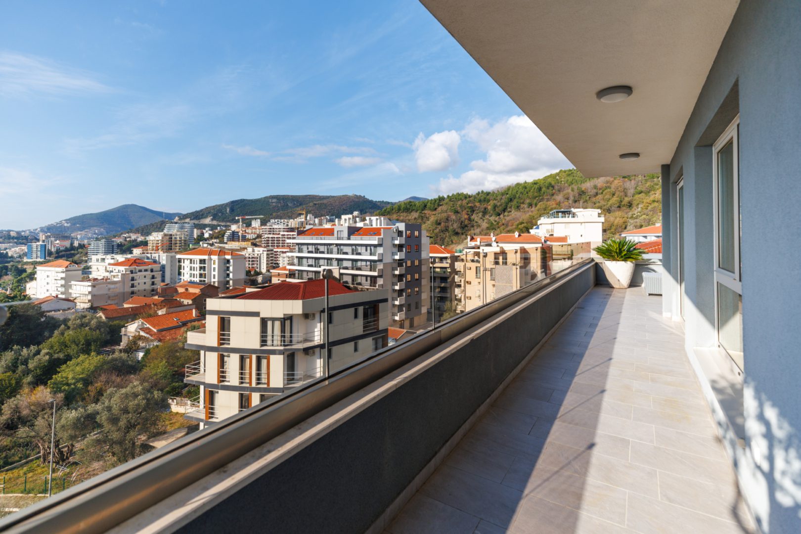 luksusowy-penthouse-na-sprzedaż-Bečići-Budva- (15) Luksusowy penthouse na sprzedaż w Bečići, Budva