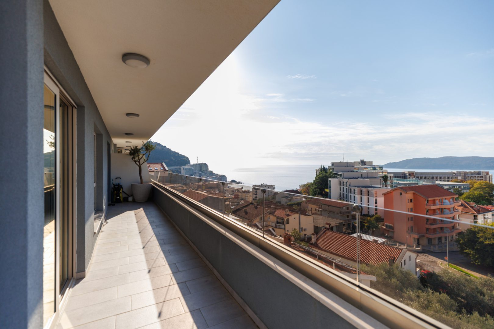 luksusowy-penthouse-na-sprzedaż-w-Bečići-Budva- (29) Luksusowy penthouse na sprzedaż w Bečići, Budva