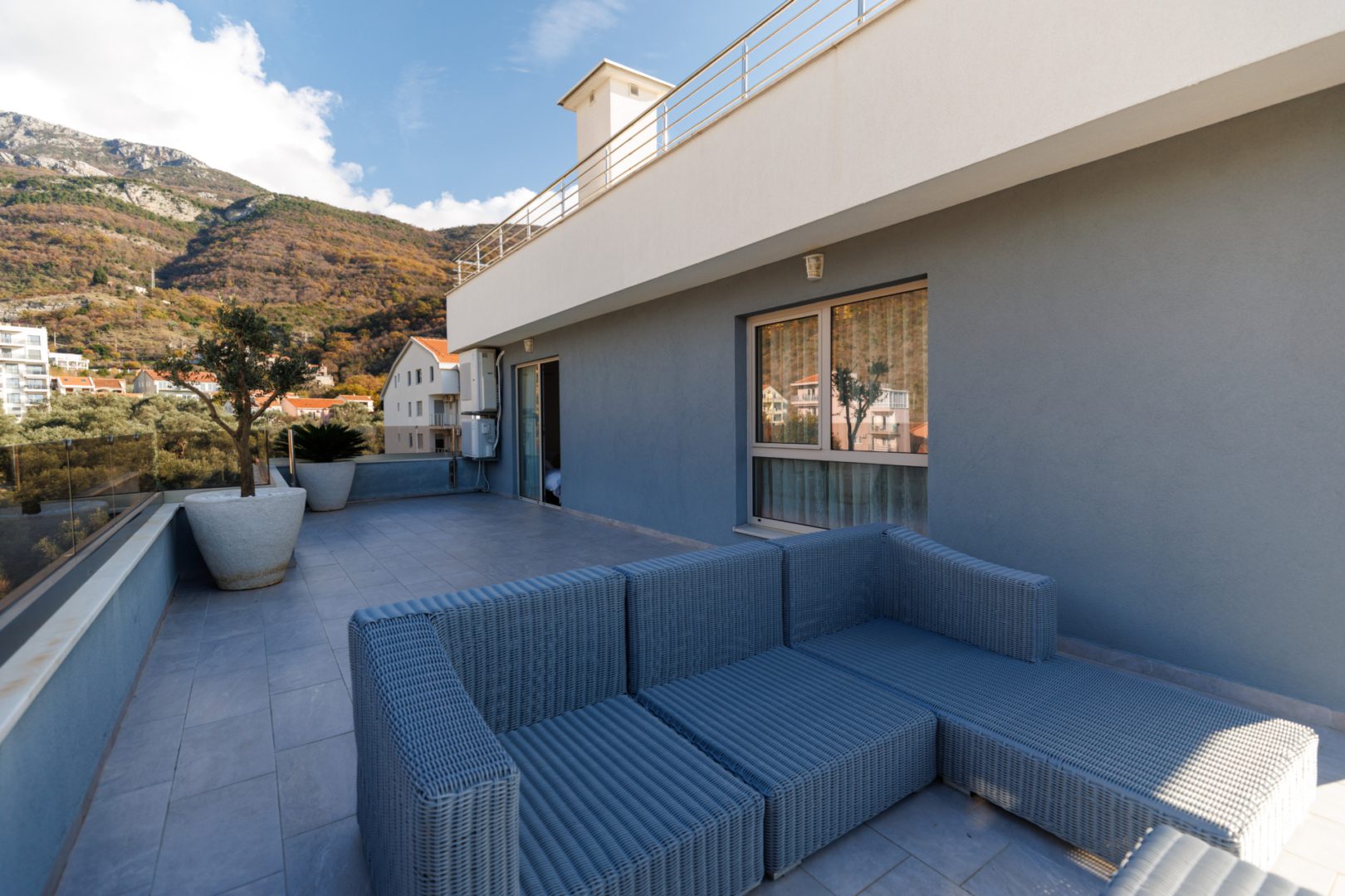 luksusowy-penthouse-na-sprzedaż-w-Bečići-Budva- (36) Luksusowy penthouse na sprzedaż w Bečići, Budva